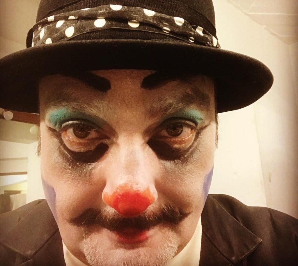 Vinay Pathak Biography